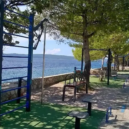 Апартаменты Wunderschoene In Mit Grill Und Garten Und Meerblick *
