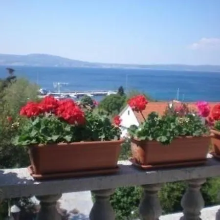 Апартаменты Wunderschoene In Mit Grill Und Garten Und Meerblick Нови-Винодолски